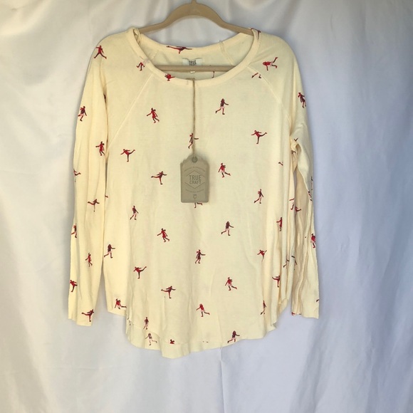 BELK TRUE CRAFT long sleeve Ivory/white cotton top. Size 0X. Red skater print. - Picture 1 of 8